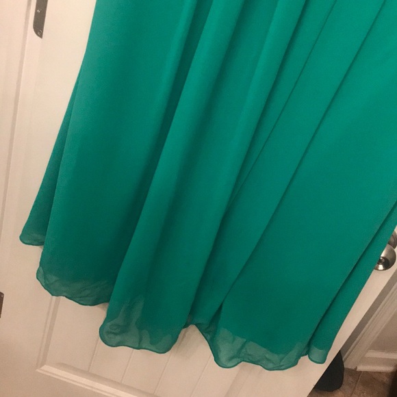 Green Dress - Picture 2 of 7